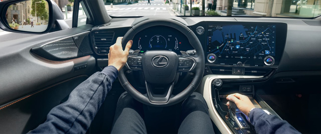 Khoang lái của xe Lexus NX 350h 2024