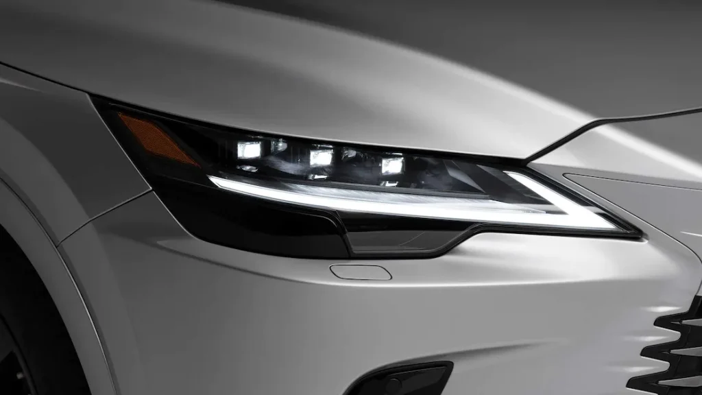 Cụm đèn LED tiên tiến của RX500h F-Sport