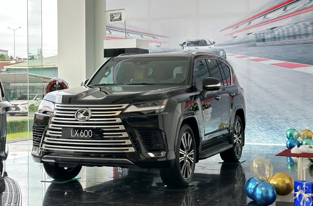 Lexus LX600 2024