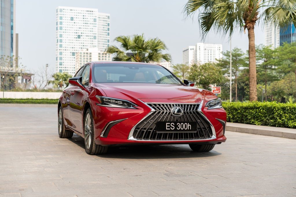 Lexus ES300h 2024
