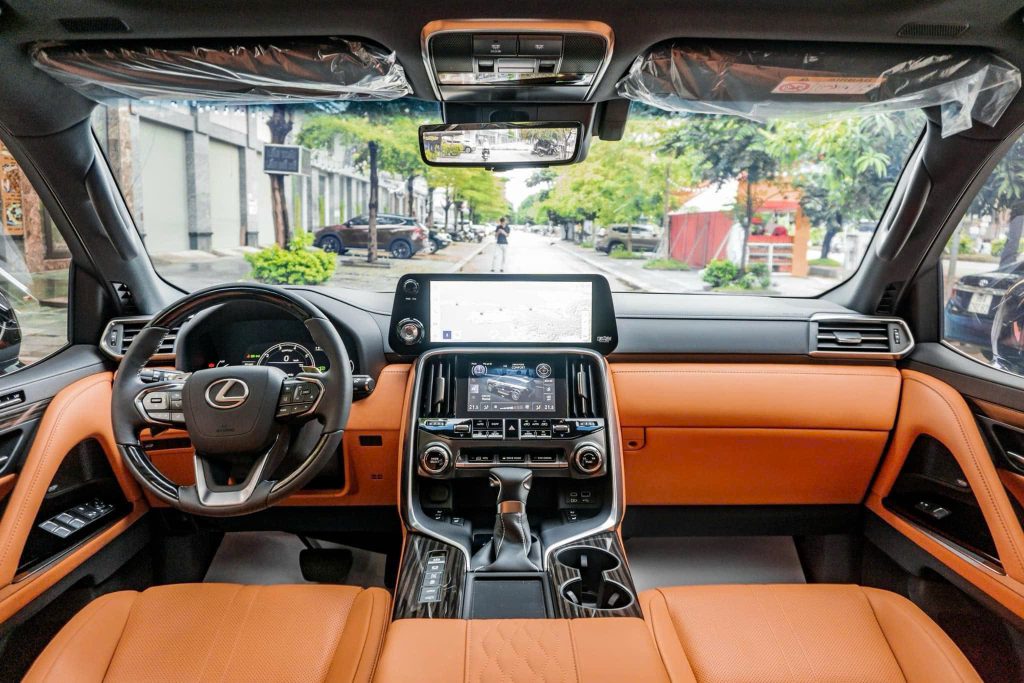 Khoang cabin Lexus LX600 VIP 2024