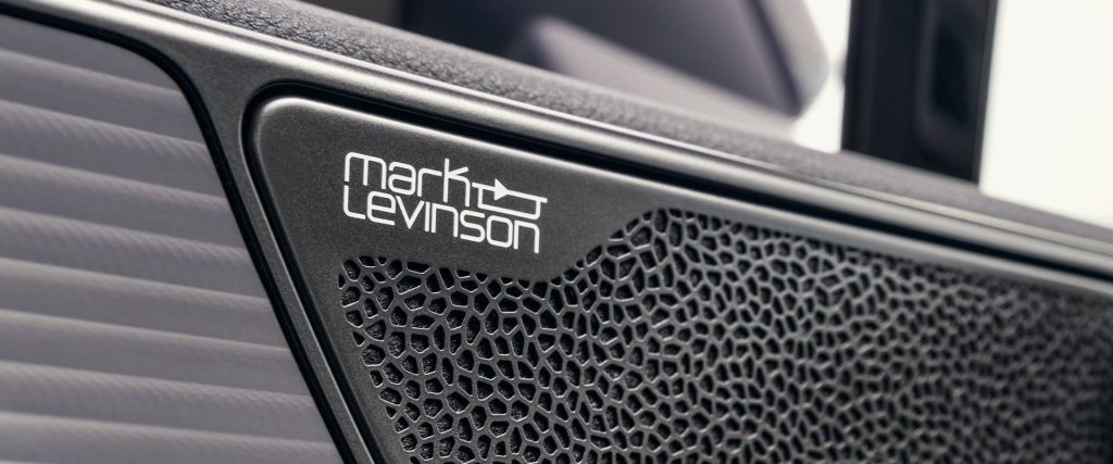 Lexus NX 350h 2024 trang bị 17 loa Mark Levinson