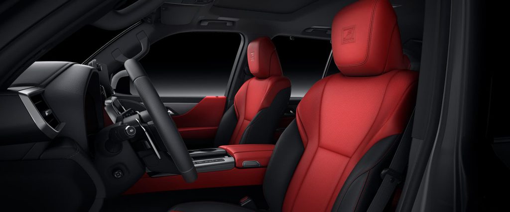 Ghế lái trên Lexus LX600 F-Sport 2024